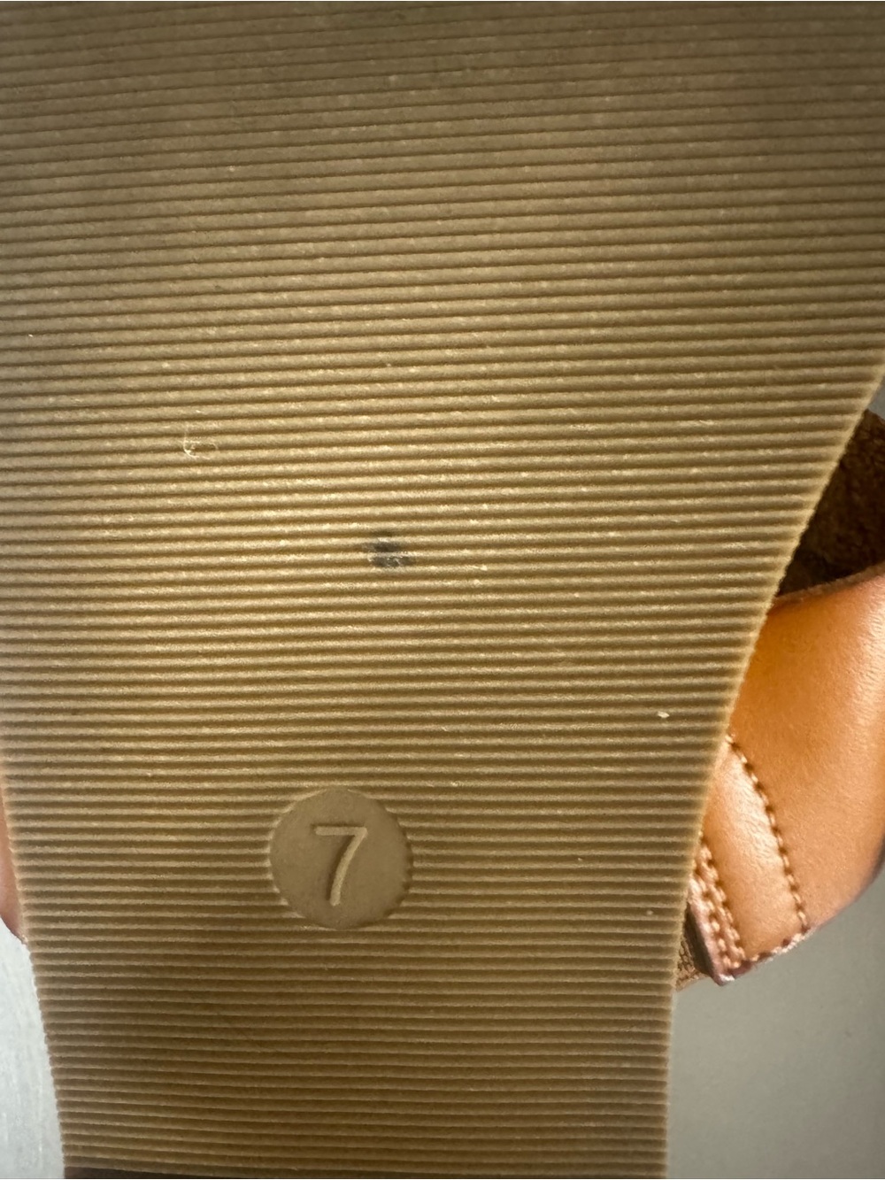 Universal Threads Sandals - Picture 6 of 6